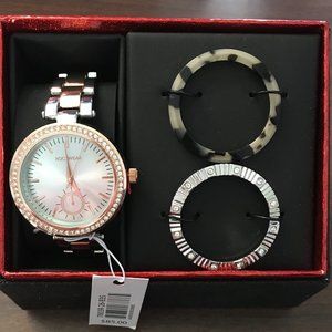ROCAWEAR interchangeable front. Woman's Watch